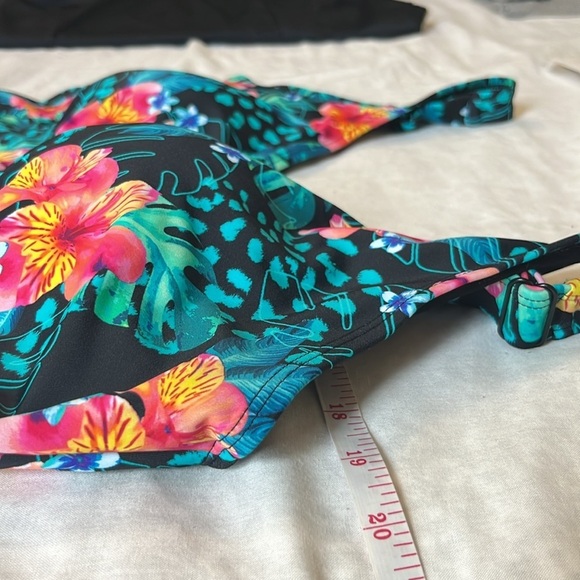Swimsuits for All V Neck Flowy Tankini Top - Picture 10 of 11